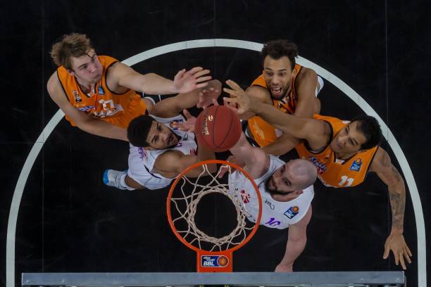 那么在这场 那么在这场