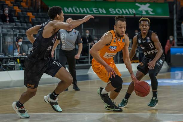 基础设施建 基础设施建